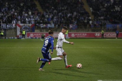 Imágenes del derbi Cultural Leonesa - Ponferradina.