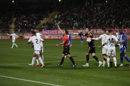 Imágenes del derbi Cultural Leonesa - Ponferradina.