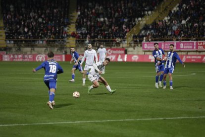 Imágenes del derbi Cultural Leonesa - Ponferradina.