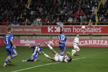 Imágenes del derbi Cultural Leonesa - Ponferradina.