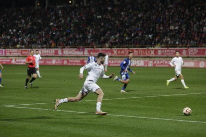 Imágenes del derbi Cultural Leonesa - Ponferradina.