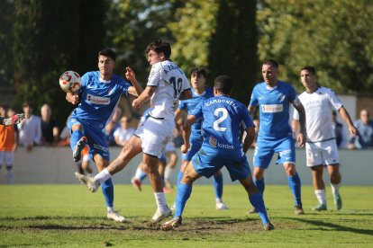 El equipo leonés refuerza la cabeza en Urritxe