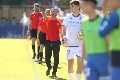 El equipo leonés refuerza la cabeza en Urritxe