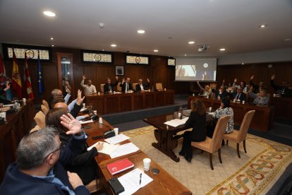 Momento de la votación en el Ayuntamiento.