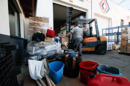 Voluntarios de La Sobarriba que parten hoy a las 5.00 de la madrugada a Catarroja.