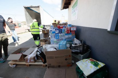 Voluntarios de La Sobarriba que parten hoy a las 5.00 de la madrugada a Catarroja.