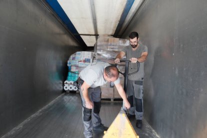 Voluntarios de La Sobarriba que parten hoy a las 5.00 de la madrugada a Catarroja.