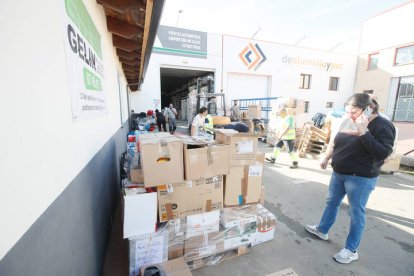 Voluntarios de La Sobarriba que parten hoy a las 5.00 de la madrugada a Catarroja.