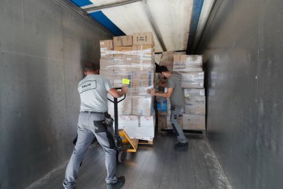 Voluntarios de La Sobarriba que parten hoy a las 5.00 de la madrugada a Catarroja.