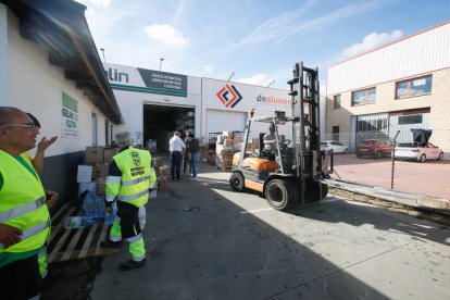 Voluntarios de La Sobarriba que parten hoy a las 5.00 de la madrugada a Catarroja.