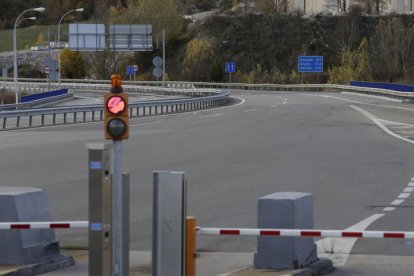 Estado de la autopista AP66 y la carretera N630 debido al corte de tráfico por un argayo.