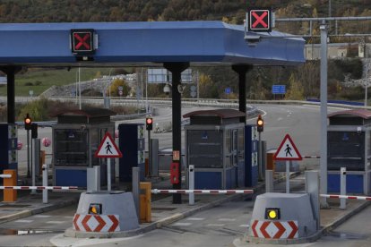 Estado de la autopista AP66 y la carretera N630 debido al corte de tráfico por un argayo.