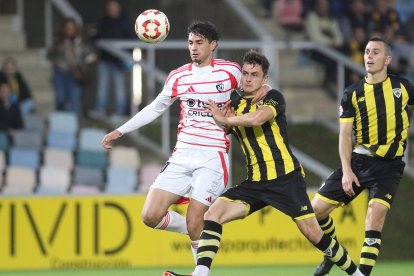 La Ponferradina vence al Barakaldo y se sitúa a un punto del play off.