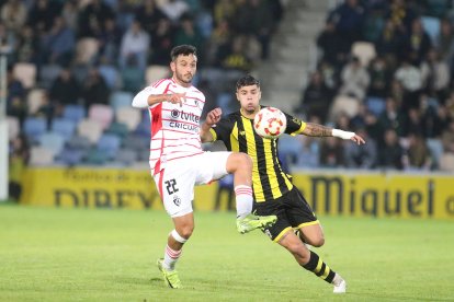 La Ponferradina vence al Barakaldo y se sitúa a un punto del play off.