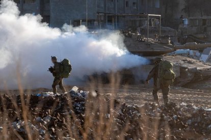 La cifra total de muertos en la devastada Franja de Gaza se elevó este sábado a 45.717 y la de heridos a 108.856 desde el inicio de la guerra, informó el Ministerio de Sanidad del enclave, controlado por Hamás. EFE/Ejército israelí  *****SOLO USO EDITORIAL/SOLO DISPONIBLE PARA ILUSTRAR LA NOTICIA QUE ACOMPAÑA (CRÉDITO OBLIGATORIO) *****