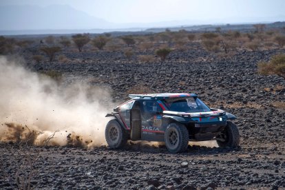 Al-Attiyah cedió más de media hora en la cuarta etapa del Dakar.