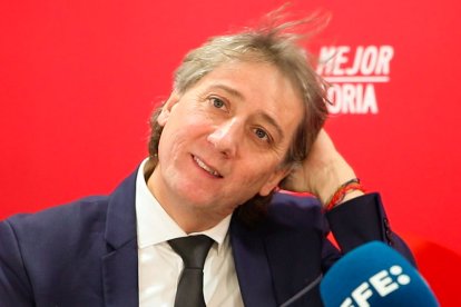 El proclamado secretario general del PSOE de Castilla y León y alcalde de Soria, Carlos Martínez.