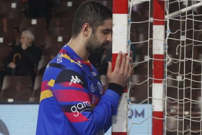 Saeid está entre los tres porteros que más paradas llevan en la Liga esta temporada.