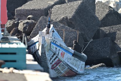 Un cayuco con 23 personas llegado a las islas Canarias.
