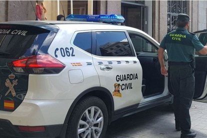 GUARDIA CIVIL - Archivo