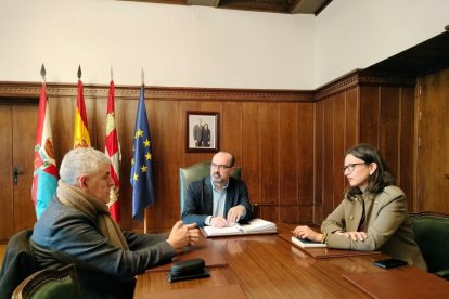 Imagen de la reunión facilitada por el Ayuntamiento.