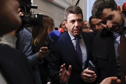 Mazón a su llegada a un desayuno informativo de Fórum Europa en Madrid el lunes.