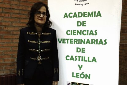 Rosa Capita, en la inauguración del nuevo curso 2025 de la Academia de Ciencias Veterinarias de Castilla y León.