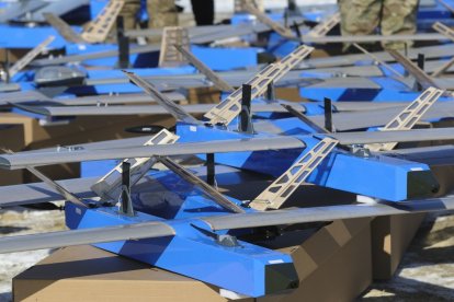 efe/ mykola Imágenes de una de las factorías de drones que Ucrania ha desarrollado durante la guerra contra Rusia.