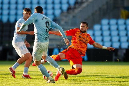 La Ponferradina consigue un meritorio empate en Balaídos.