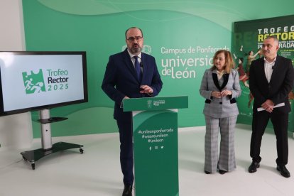 Marco Morala, Pilar Marqués y Diego Soto, en la presentación.