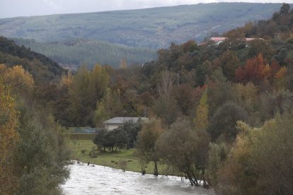 Río Sil, a su paso por Toreno, en una imagen de archivo.