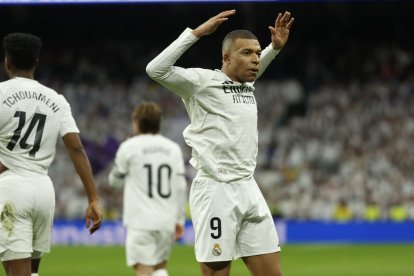 Mbappé será titular.
