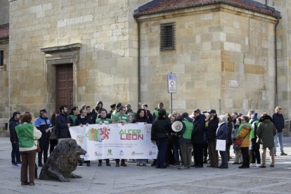 Paseo por la salud de los riñones en León.