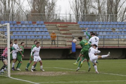 El Atlético Astorga se mostró más eficaz en ataque.