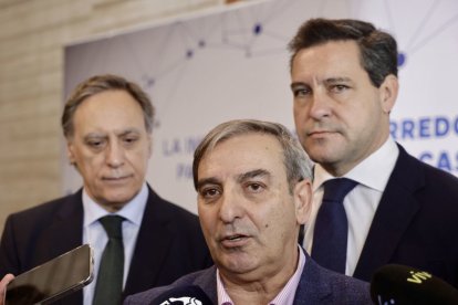 Carlos García Carbayo, José Luis Sanz y Raúl de la Hoz.