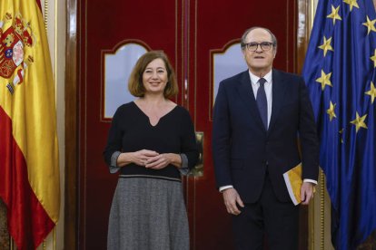 El Defensor del Pueblo, Ángel Gabilondo, antes de entregar este martes a la presidenta del Congreso, Francina Armengol, el informe anual de la institución.