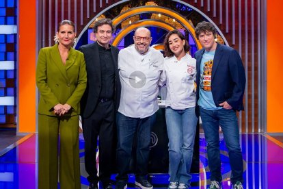 Presentadors y algunos concursantes de Masterchef.