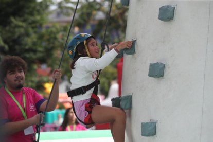 La iniciación a la escalada es una de las actividades.