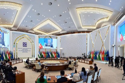 Cumbre con los presidentes de Tajikistan, Kazakhstan, Uzbekistan,Turkmenistan y Kyrgyzstan.