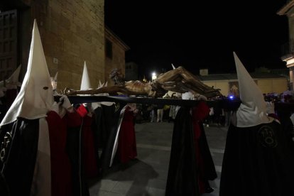 Vía Crucis Procesional de la cofradía de Las Siete Palabras.