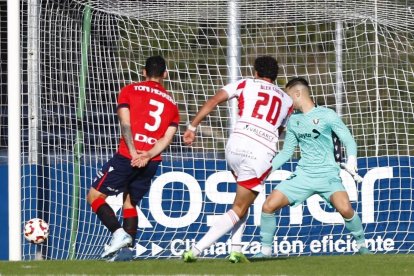 La Deportiva logró ante el cuadro osasunista una de las victorias más cómodas del campeonato.