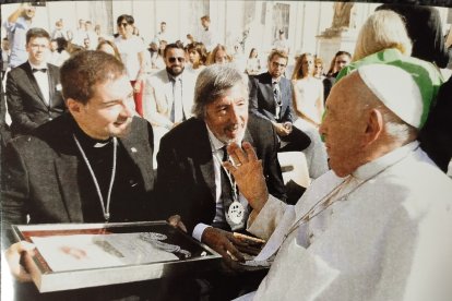 Audiencia concedida por el Papa Francisco a la Cofradía del Pendón de León.