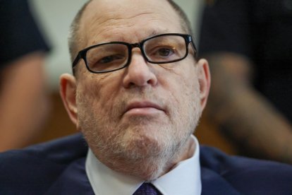 El exproductor de cine Harvey Weinstein se presenta para su nuevo juicio en el Tribunal Penal de Manhattan, en Nueva York, Nueva York, EE. UU., el 24 de abril de 2025. EFE/SPENCER PLATT / POOL