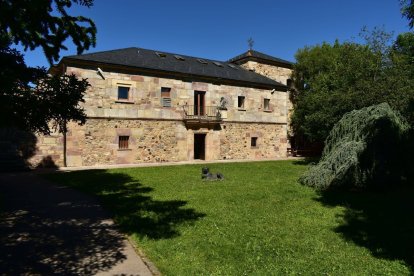  La Casa del Parque Natural de Babia y Luna en Riolago será una de las sedes del curso.