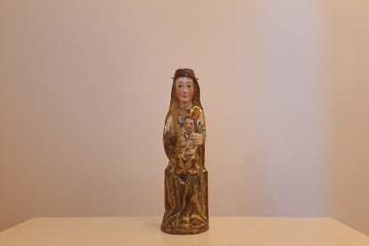 La talla románica procedente de la Cabrera.