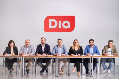 Firma del convenio-colectivo de Día.