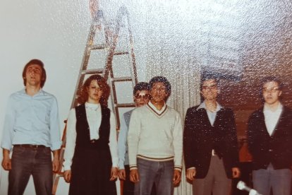 Isaac González Marcos, primero por la derecha, junto al actual Papa en una representación de Jesucristo Superestar en Roma.