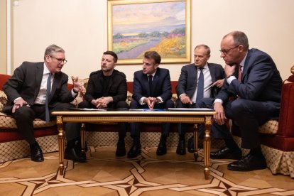 Los jefes de Estado o de Gobierno de Ucrania, Francia, Alemania, Reino Unido y Polonia .