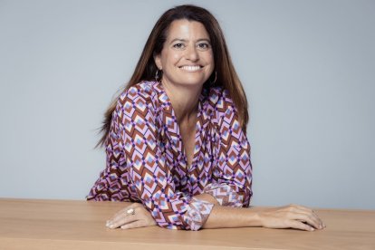 La periodista y escritora Andrea Cabrera Kñalinsky.