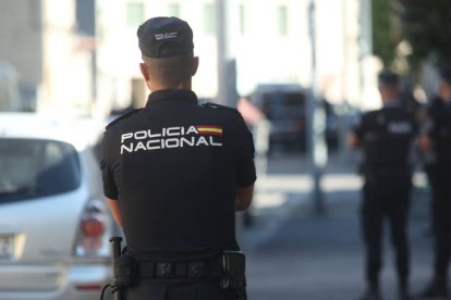 Agentes de la Policía Nacional.
